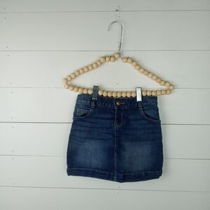Old Navy girls size 5T normal wash straight jean skirt snap no zip fly